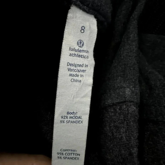 Lululemon Women's Coast Wrap jacket size 8 heathered Dark gray cardigan buttons - Picture 8 of 9